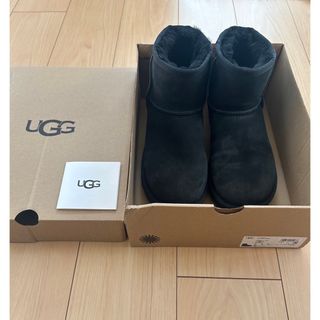 アグ(UGG)のUGG（アグ）クラシック ミニ II  ブラック 24cm(ブーツ)