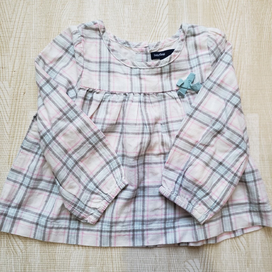 babyGAP(ベビーギャップ)の女の子トップス80㎝長袖セット キッズ/ベビー/マタニティのベビー服(~85cm)(シャツ/カットソー)の商品写真