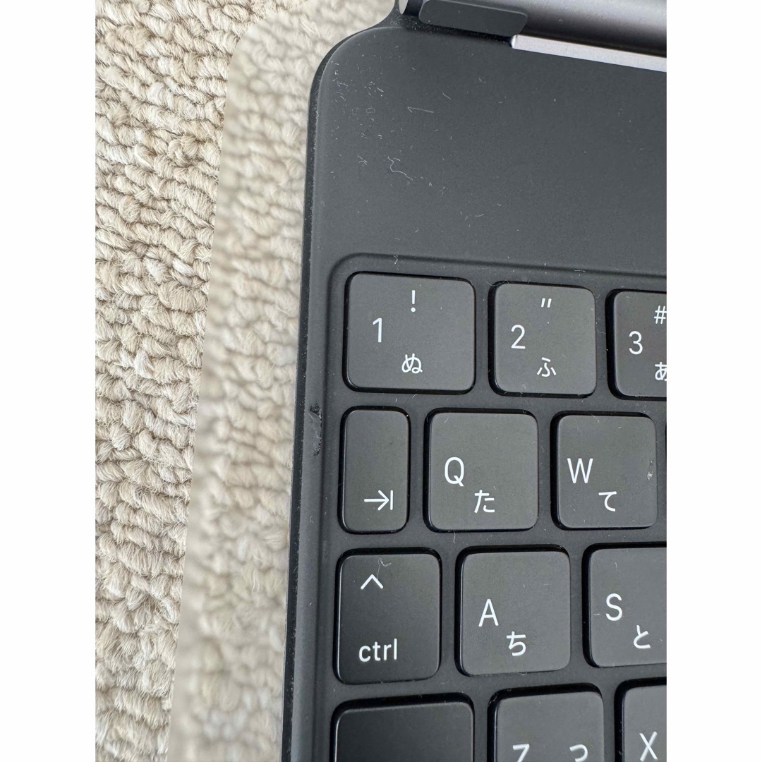 Apple(アップル)のApple iPad Magic Keyboard -A2261 スマホ/家電/カメラのPC/タブレット(PC周辺機器)の商品写真