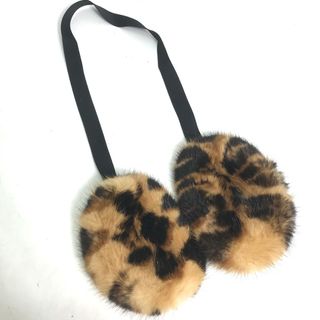 ルイヴィトン(LOUIS VUITTON)のルイヴィトン LOUIS VUITTON レオパード 豹柄 ヒョウ ファー 耳当て イヤーマフ ファー ブラウン(イヤーマフ)