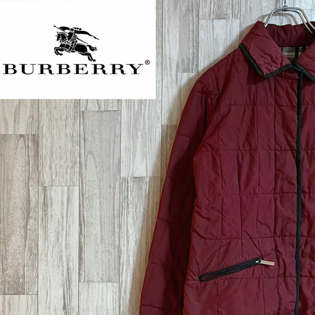 BURBERRY(バーバリー)のバーバリーダウンジャケット　Burberry London チェック柄　レッド レディースのジャケット/アウター(ダウンジャケット)の商品写真