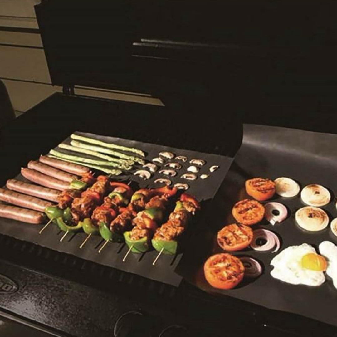 BBQグリルシート　バーベキューグリルシート　洗って再利用できる スポーツ/アウトドアのアウトドア(調理器具)の商品写真