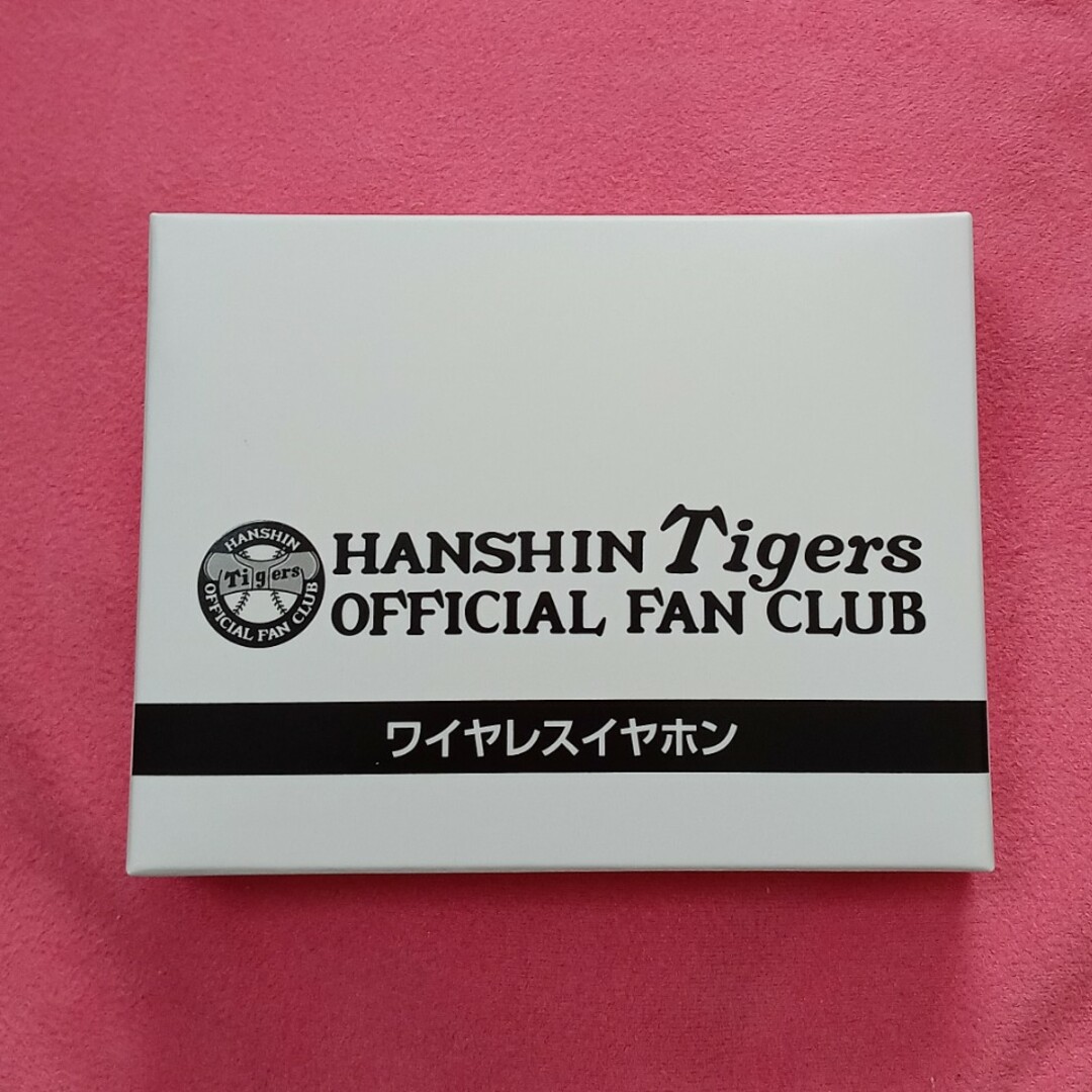 阪神タイガース(ハンシンタイガース)の阪神タイガース　ワイヤレスイヤホン スポーツ/アウトドアの野球(記念品/関連グッズ)の商品写真