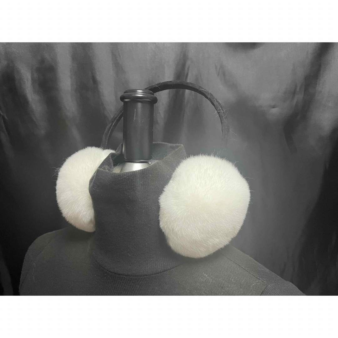 レッキスラビットイヤーマフ ホワイト(アーム部分ブラック) レディースのファッション小物(イヤーマフ)の商品写真