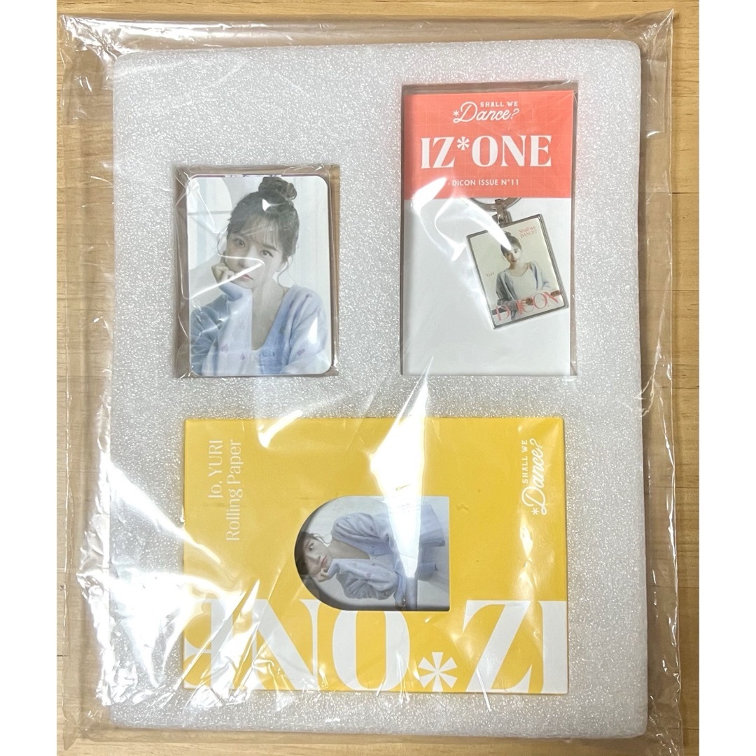 IZ*ONE(アイズワン)のizone dicon チョユリ　トレカ　ローリングペーパー　キーリング エンタメ/ホビーのCD(K-POP/アジア)の商品写真