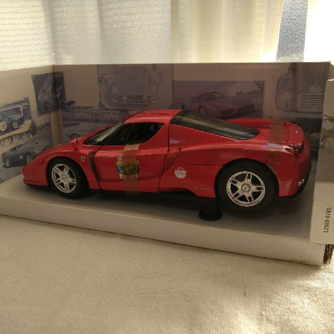 Ferrari(フェラーリ)のエンツォ・フェラーリ 1/18 エンタメ/ホビーのおもちゃ/ぬいぐるみ(ミニカー)の商品写真