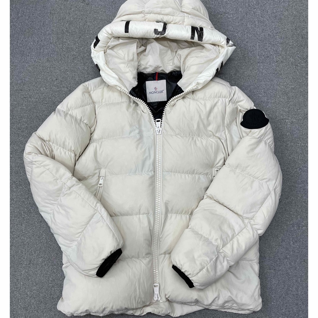 MONCLER(モンクレール)のモンクレール デュボア DUBOIS ダウン サイズ3 メンズのジャケット/アウター(ダウンジャケット)の商品写真