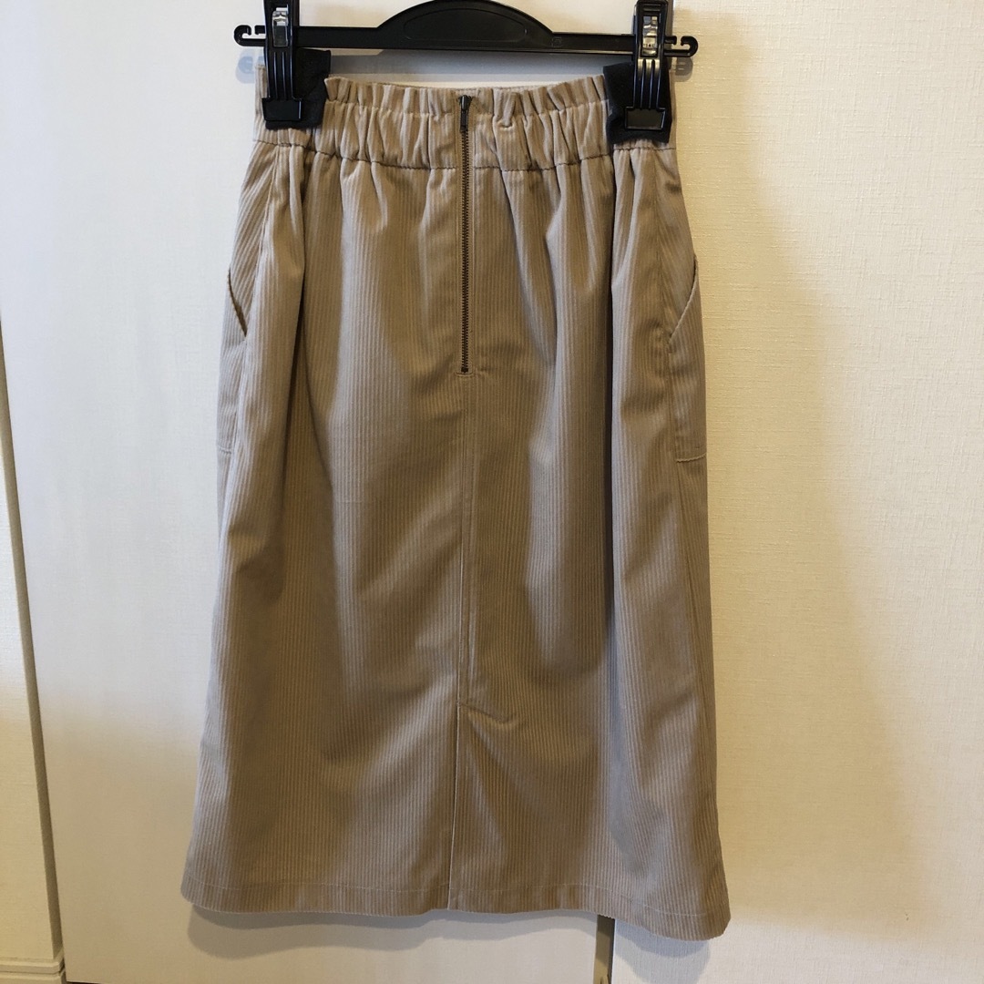 Couture Brooch(クチュールブローチ)のCouture  Brooch コーデュロイスカートSサイズ　ベージュ レディースのスカート(ひざ丈スカート)の商品写真
