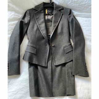 サルヴァトーレフェラガモ スーツ(レディース)の通販 55点 | Salvatore サルヴァトーレフェラガモ スーツ(レディース)の通販 55点 | Salvatore