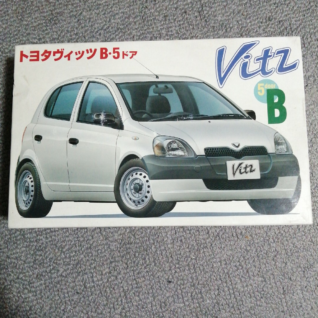 フジミ　トヨタヴィッツ　B・5 Vitz エンタメ/ホビーのおもちゃ/ぬいぐるみ(模型/プラモデル)の商品写真