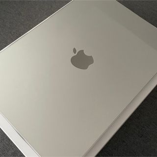 マック(Mac (Apple))の極美品M2チップ搭載13インチ2022MacBook Air 256GB 8GB(ノートPC)