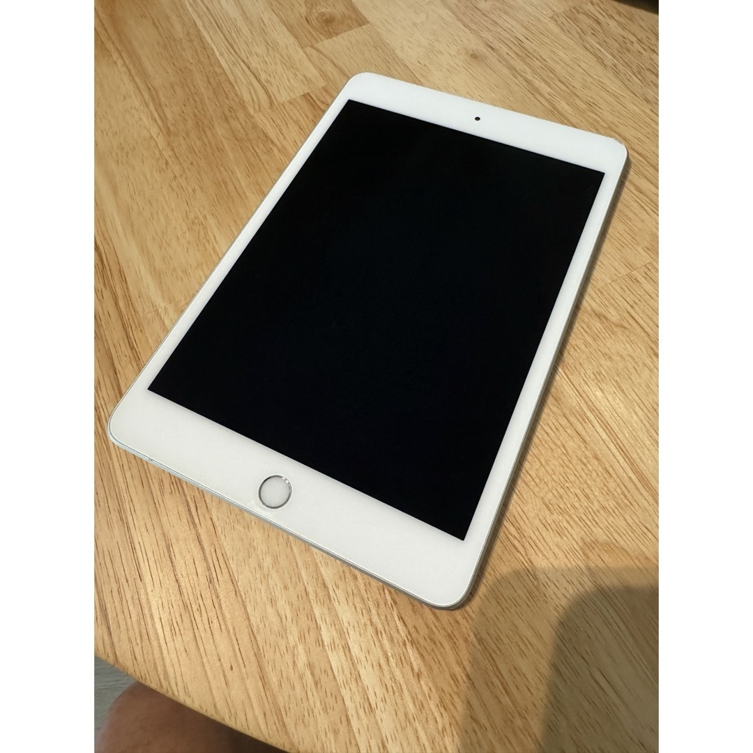 アップル iPad mini 第5世代 WiFi 256GB シルバーの通販 by しちみ's