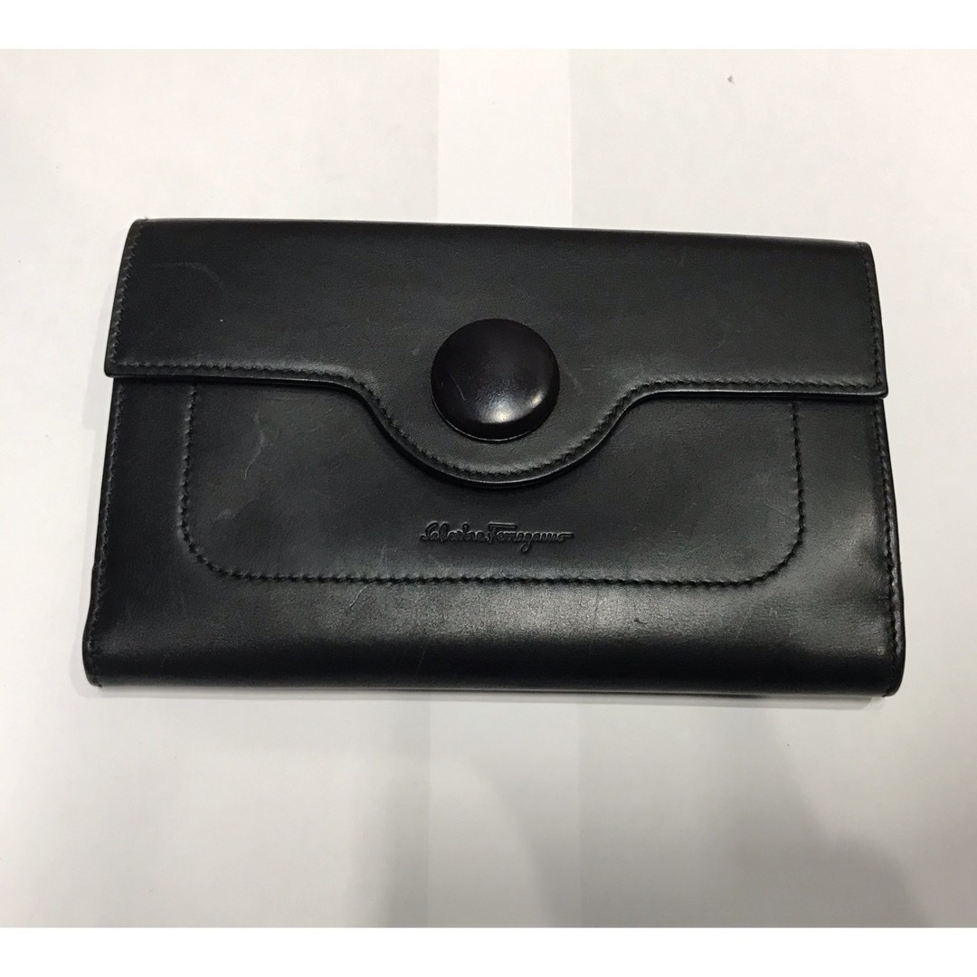 Salvatore Ferragamo(サルヴァトーレフェラガモ)のRR850フェラガモ　ダブルホック　レザー　ブラック レディースのファッション小物(財布)の商品写真