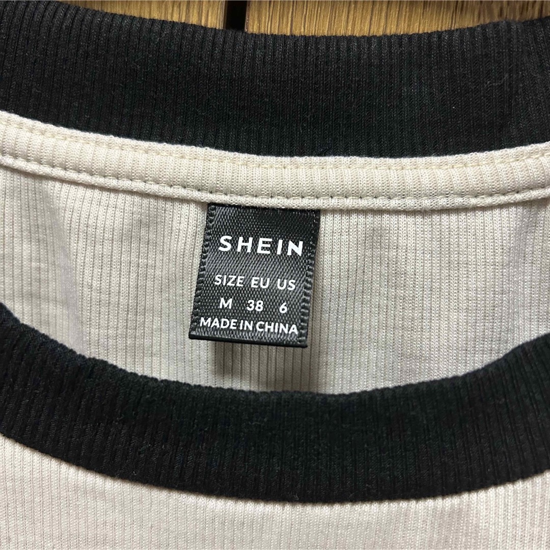 新品未使用★SHEINクロップTシャツ レディースのトップス(Tシャツ(半袖/袖なし))の商品写真