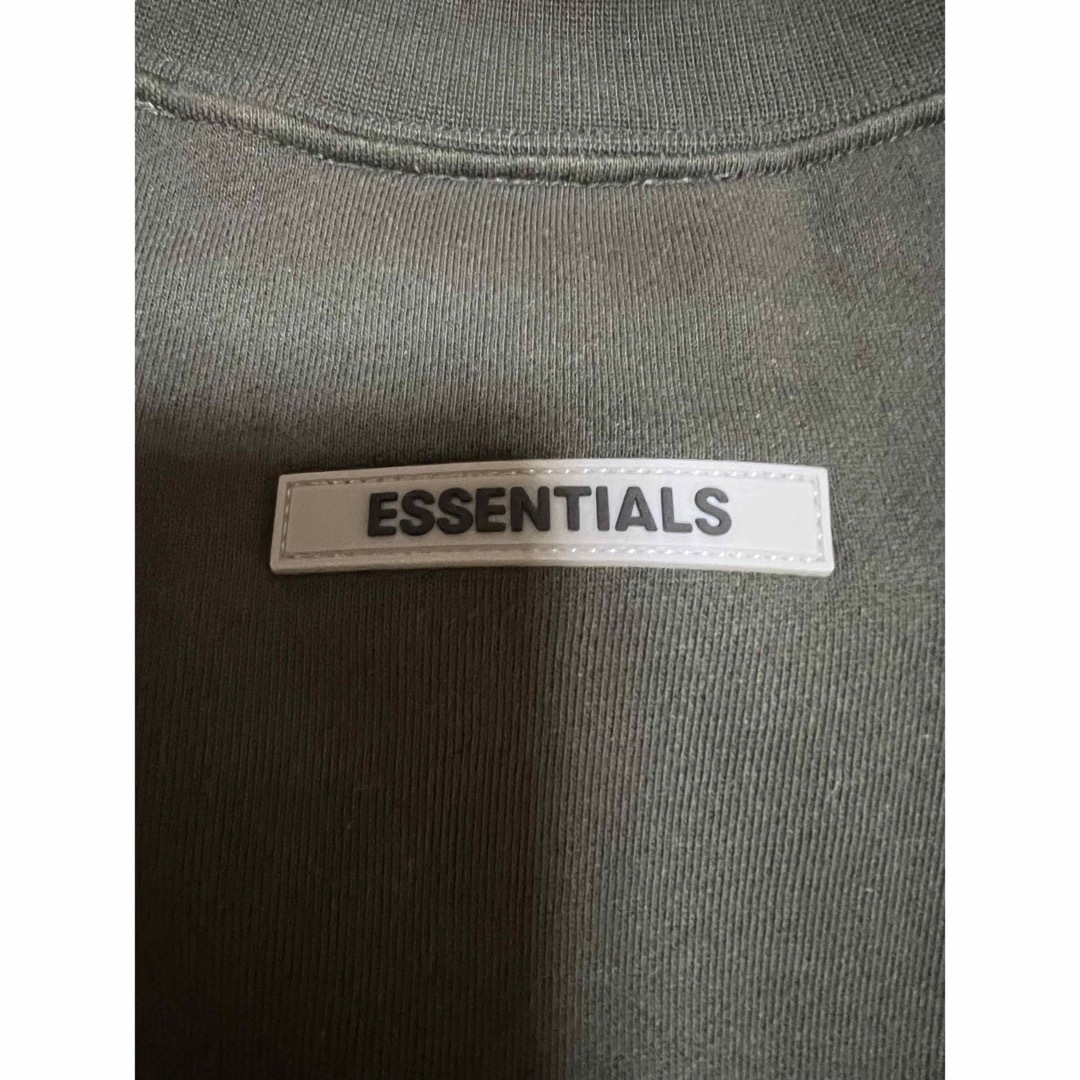 FEAR OF GOD(フィアオブゴッド)のFEAR OF GOD ESSENTIALS スエット トレーナー メンズのトップス(スウェット)の商品写真