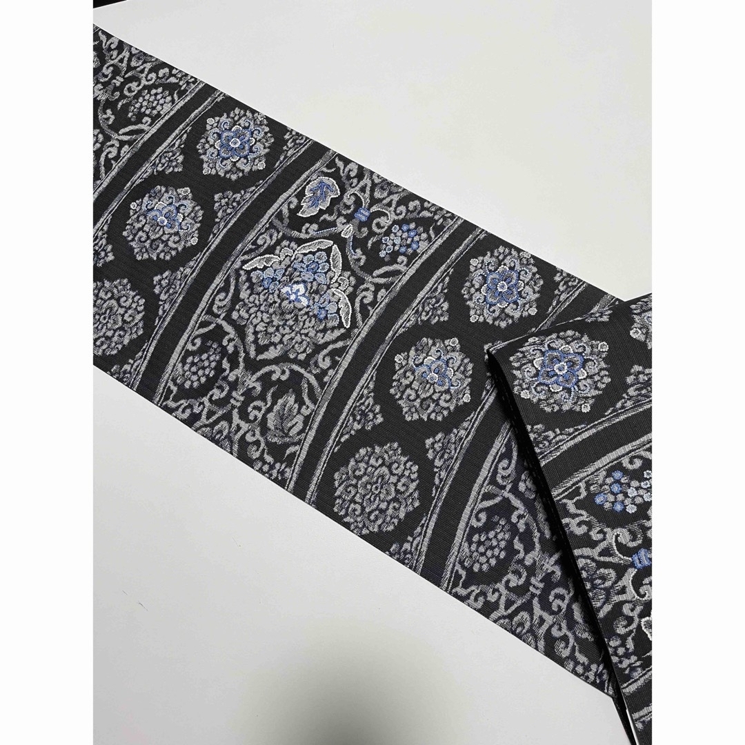 特選手刺繍袋帯【相良刺繍◇華文 葡萄唐草】炭黒 ブラックの通販 特選手刺繍袋帯【相良刺繍◇華文 葡萄唐草】炭黒 ブラックの通販