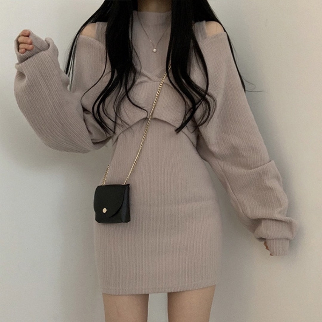 【新品】ニット ワンピース ミニ丈 韓国ファッション レディースのワンピース(ミニワンピース)の商品写真