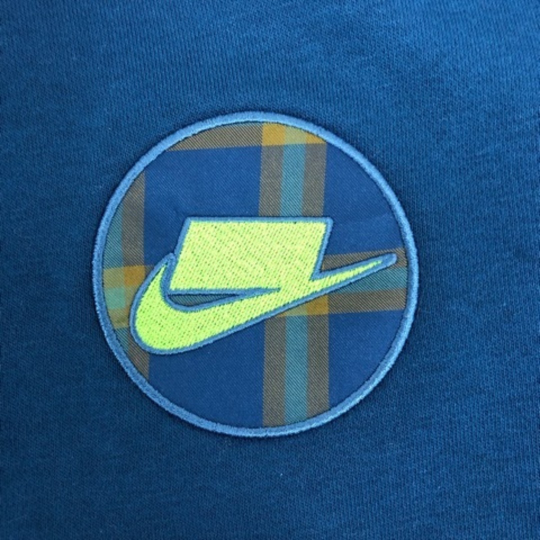 NIKE(ナイキ)のナイキ NIKE トレーナー 長袖 クルーネック ロゴ刺繍 ファー 青 黄緑 茶 レディースのトップス(トレーナー/スウェット)の商品写真