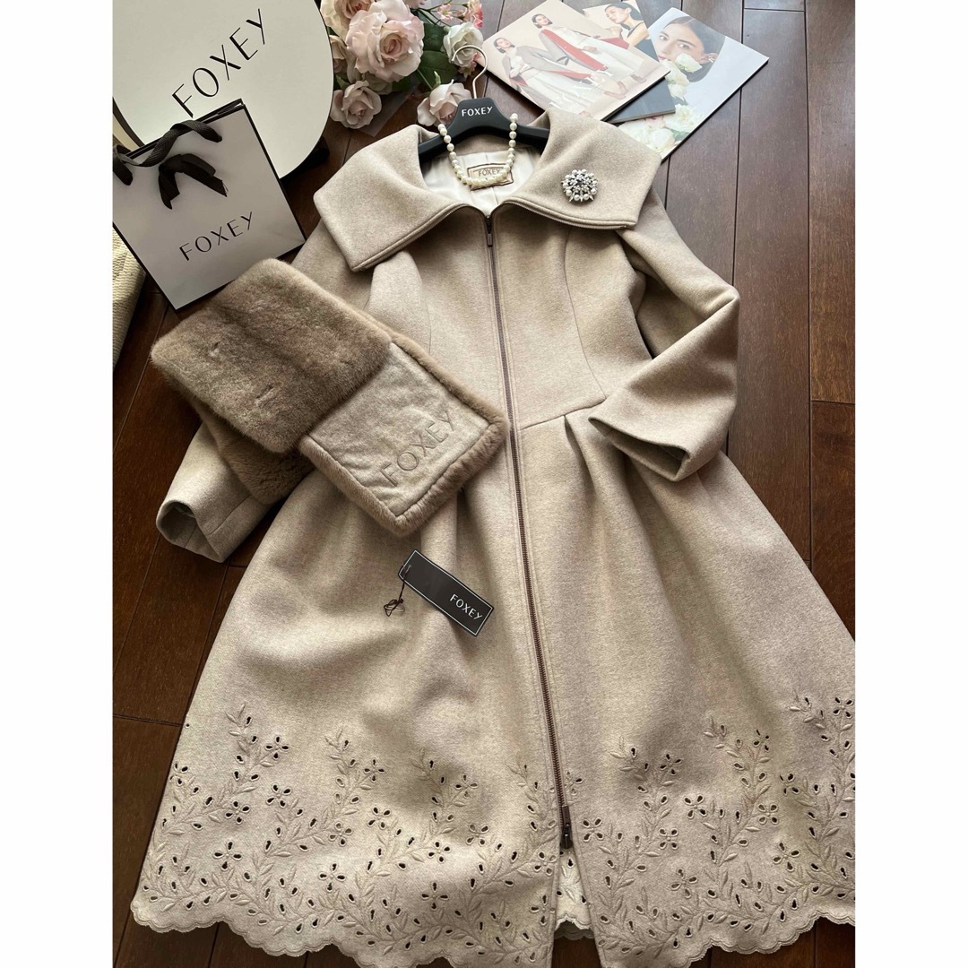 FOXEY - ♡フォクシー♡ウインターフラワーコート♡ナチュラル♡38♡の