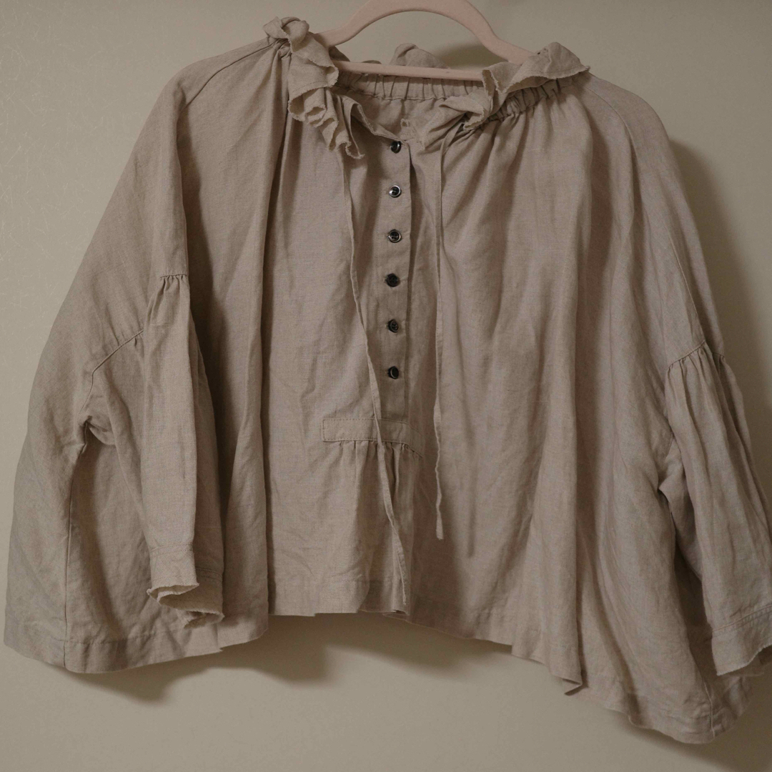 nest Robe リネンラッフルカラーブラウス nest Robe リネンラッフルカラーブラウス