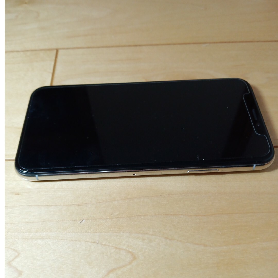 完全ジャンク iPhone X 256GB本体 イヤーパッド機能せず外装破損あり スマホ/家電/カメラのスマートフォン/携帯電話(スマートフォン本体)の商品写真