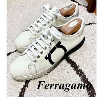 サルヴァトーレフェラガモ(Salvatore Ferragamo)の✨レア・極美品✨Ferragamo フェラガモ スニーカー 白＆ブラック(スニーカー)