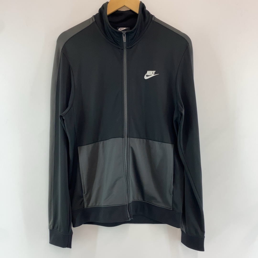 NIKE(ナイキ)のNIKE バイカラー ワンポイント ブラック メンズ ナイキ ジャージ メンズのトップス(ジャージ)の商品写真