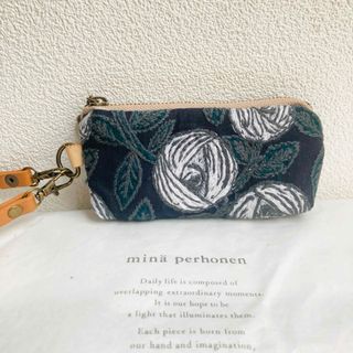 ミナペルホネン(mina perhonen)のsale♡ミナペルホネン rosyで作成しましたキーポーチです(ポーチ)