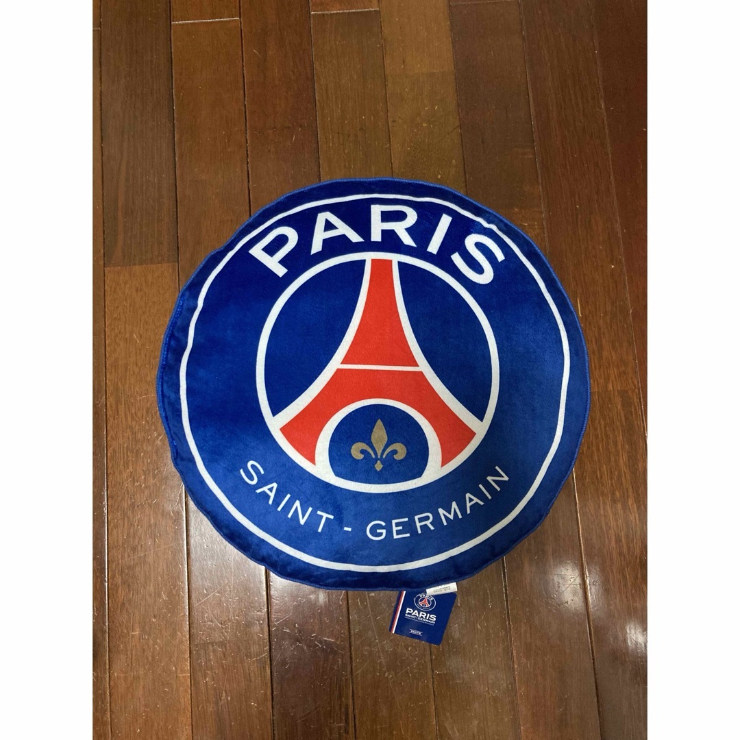 Paris Saint-Germain(パリサンジェルマン)の非圧縮発送　パリサンジェルマン　PSG クッション　4点セット スポーツ/アウトドアのサッカー/フットサル(ウェア)の商品写真