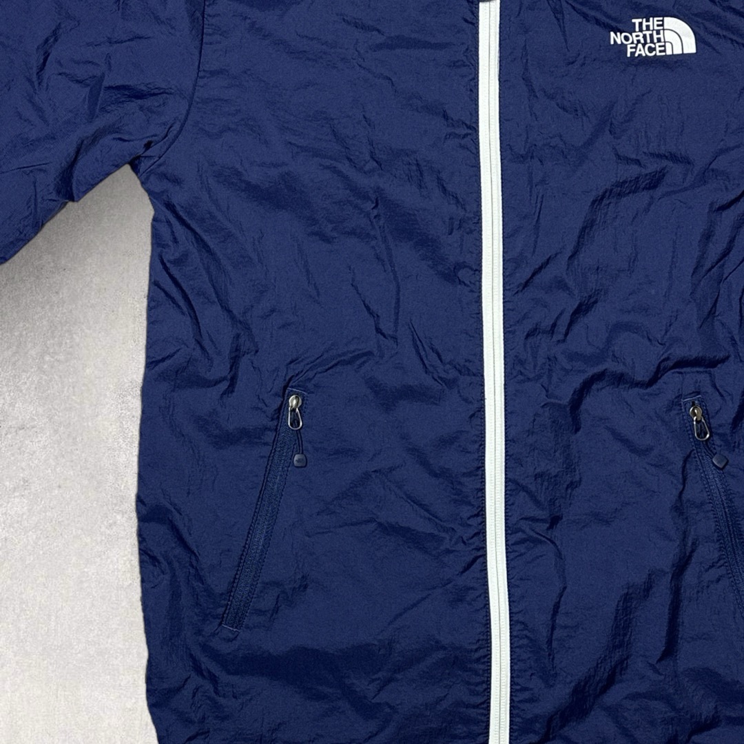 THE NORTH FACE(ザノースフェイス)のノースフェイス　マウンテンジャケット　キッズ　150 ブルー キッズ/ベビー/マタニティのキッズ服女の子用(90cm~)(ジャケット/上着)の商品写真