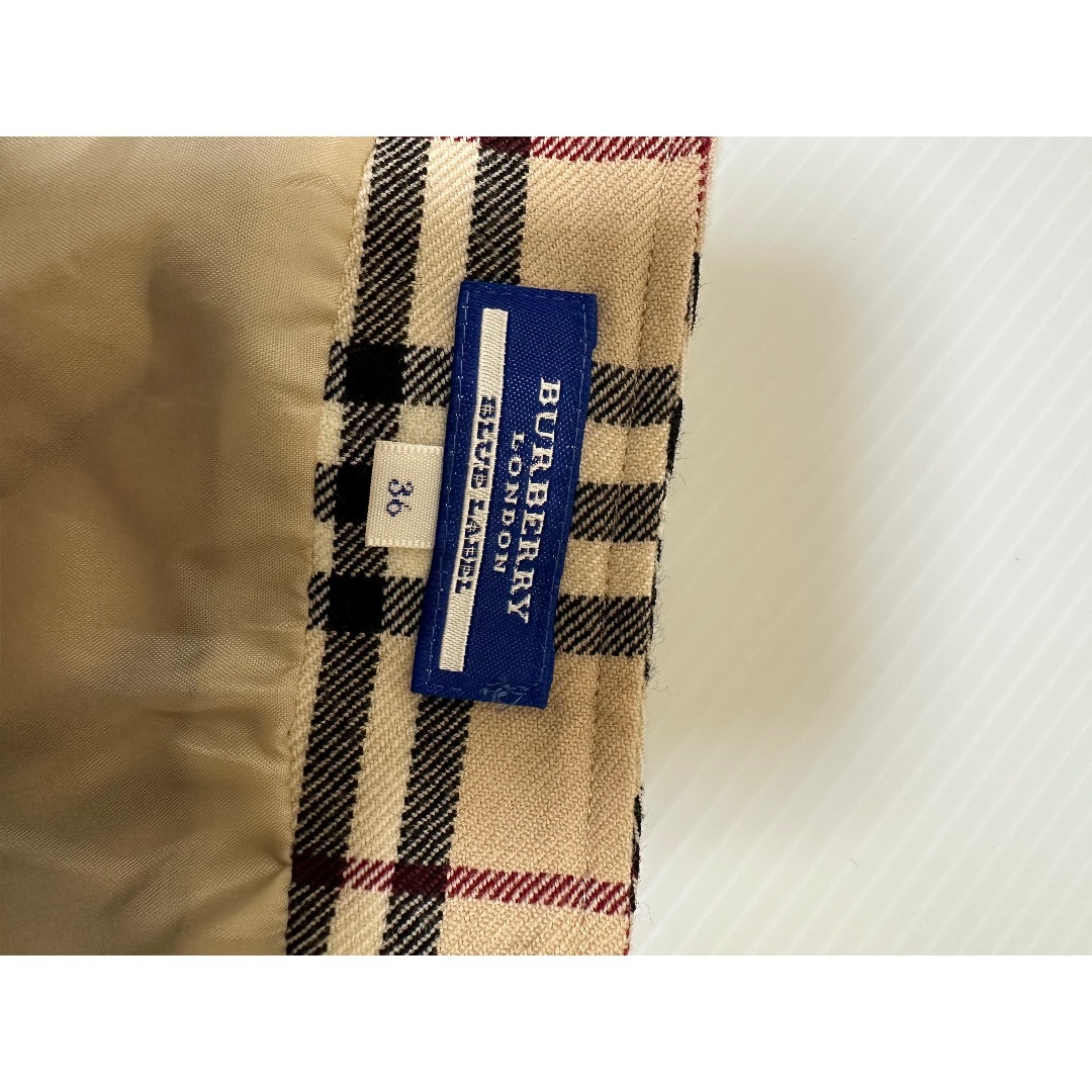 BURBERRY BLUE LABEL(バーバリーブルーレーベル)のバーバリーブルーレーベルスカート レディースのスカート(ミニスカート)の商品写真