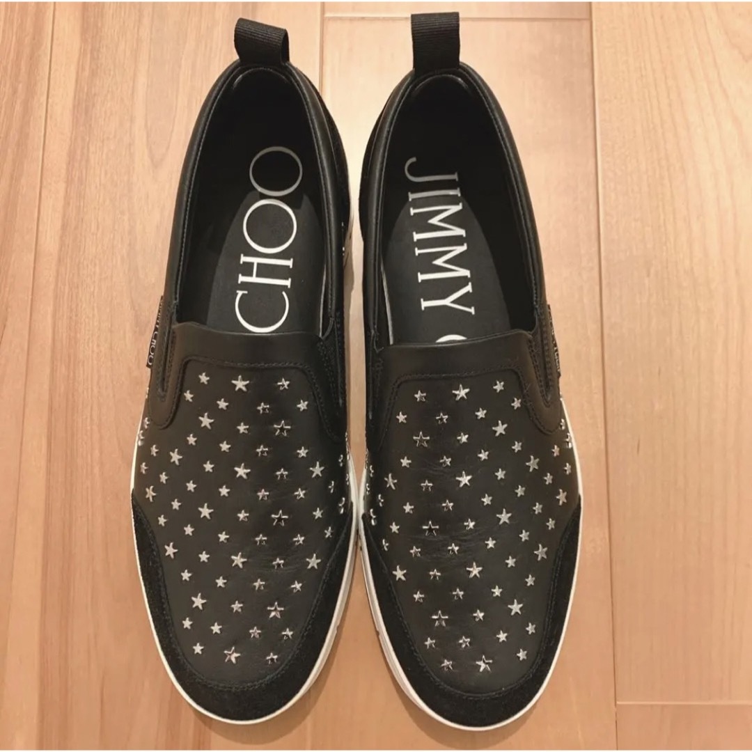 JIMMY CHOO(ジミーチュウ)のジミーチュウ JIMMY CHOO 黒 スタッズ スエード スニーカー 43 メンズの靴/シューズ(スリッポン/モカシン)の商品写真