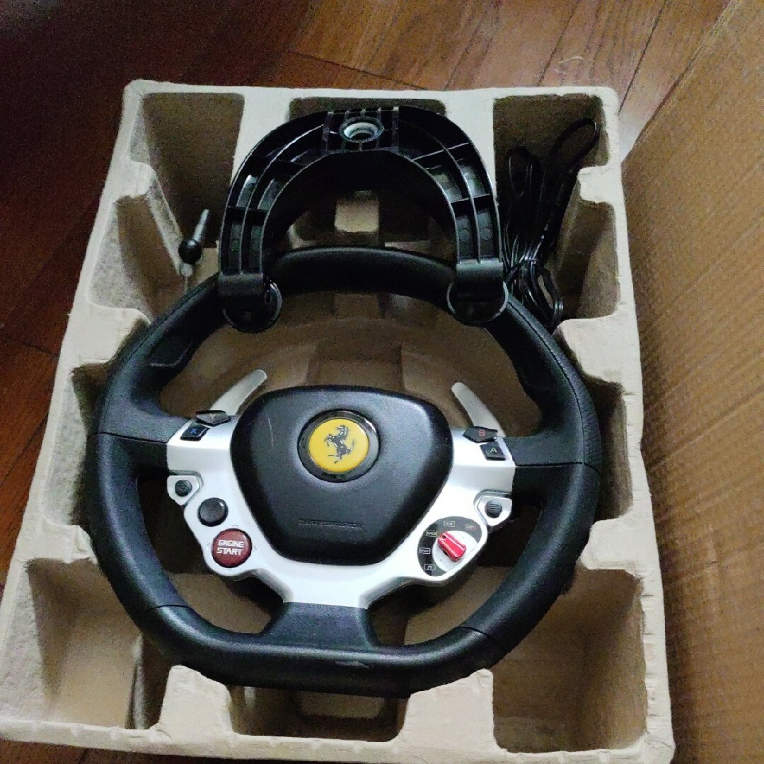 THRUSTMASTER  TX Racing Wheel スマホ/家電/カメラのPC/タブレット(PC周辺機器)の商品写真