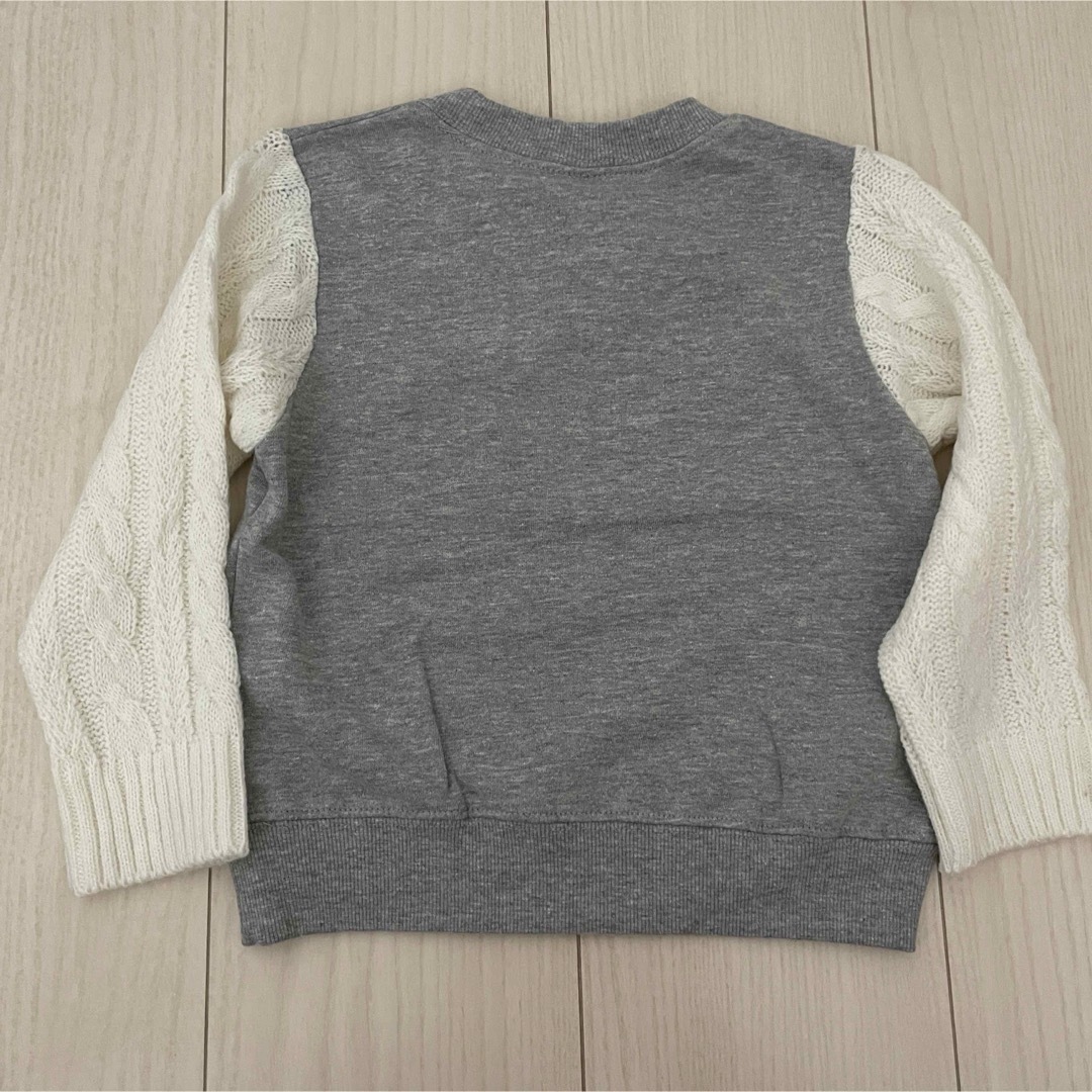 西松屋(ニシマツヤ)のニットグレートップス 95 キッズ/ベビー/マタニティのキッズ服男の子用(90cm~)(Tシャツ/カットソー)の商品写真