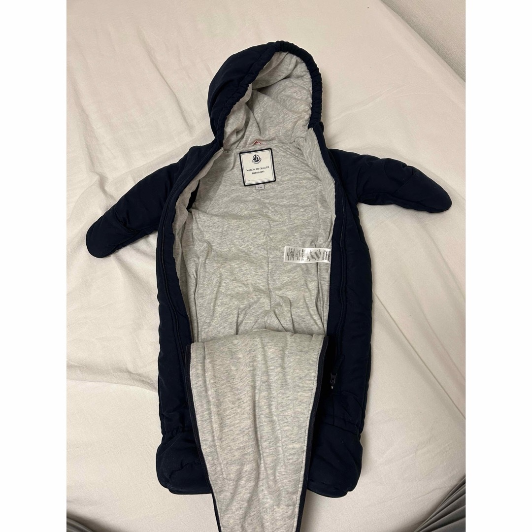 PETIT BATEAU(プチバトー)のPETIT BATEAU キッズ/ベビー/マタニティのキッズ服女の子用(90cm~)(ジャケット/上着)の商品写真