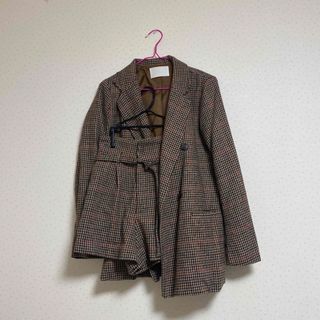 フーズフーチコ(who's who Chico)のセットアップ　千鳥格子　ジャケット　ショートパンツ　秋服　冬服　チコ chico(セット/コーデ)