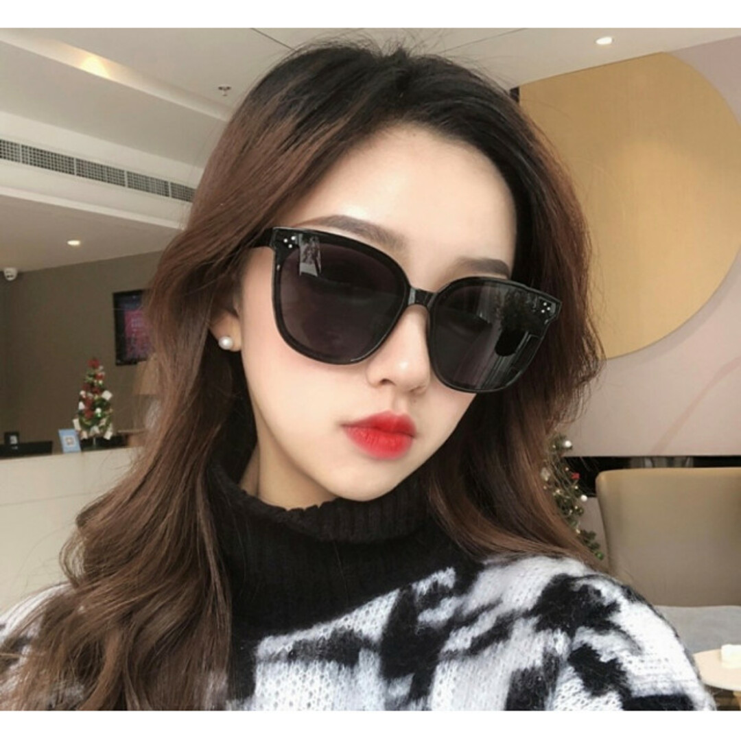 サングラス レディース 韓国 ビッグフレーム ブラック 黒縁 オルチャン メンズ レディースのファッション小物(サングラス/メガネ)の商品写真