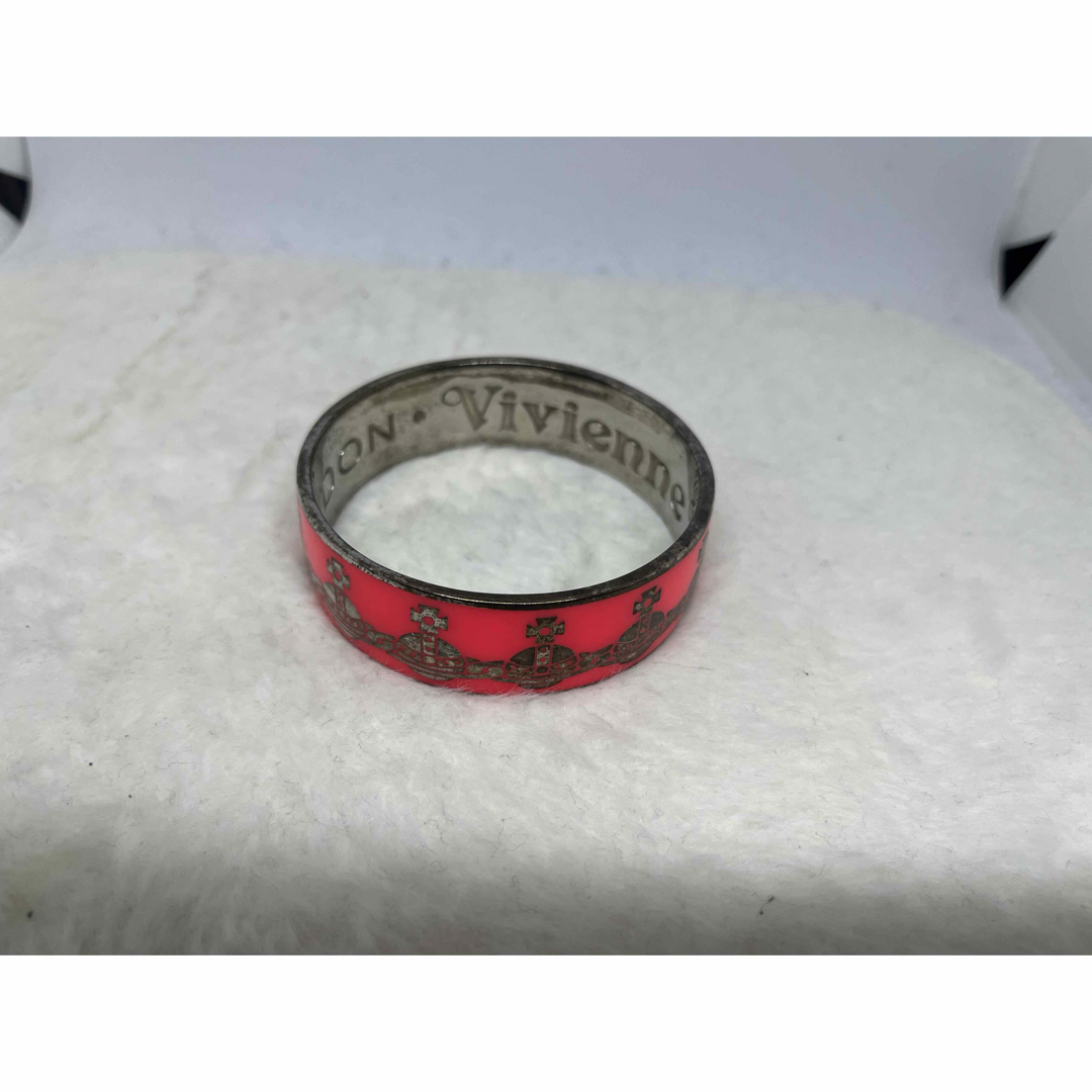 Vivienne Westwood(ヴィヴィアンウエストウッド)のVivienneWestwood バングル中古品 レディースのアクセサリー(ブレスレット/バングル)の商品写真