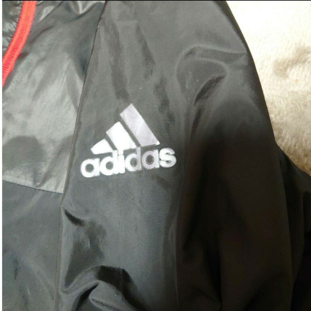 adidas(アディダス)のUSED　adidas　ウインドブレーカー　140 キッズ/ベビー/マタニティのキッズ服男の子用(90cm~)(ジャケット/上着)の商品写真