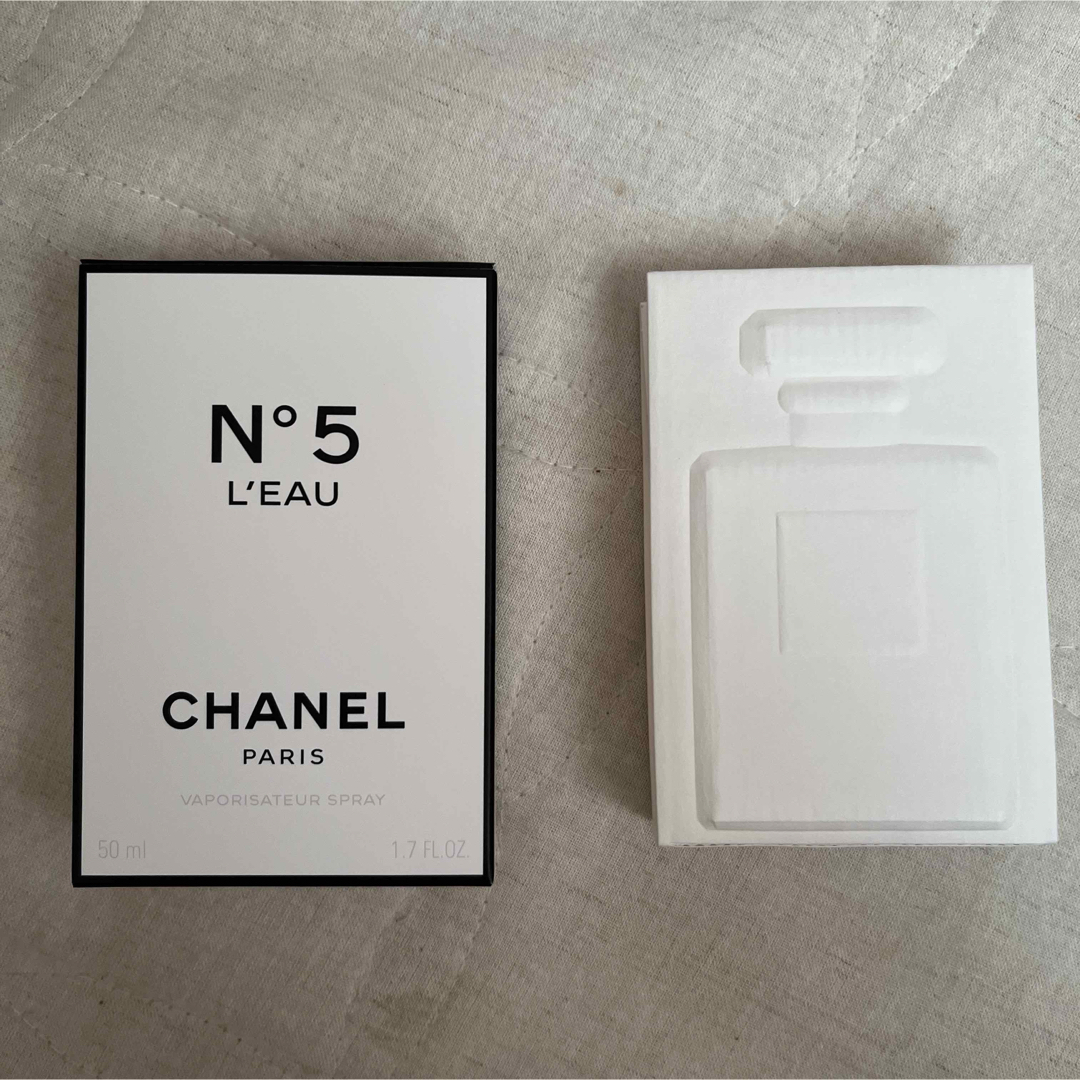 CHANEL(シャネル)のCHANEL ショップバック 香水空き箱 セット レディースのバッグ(ショップ袋)の商品写真