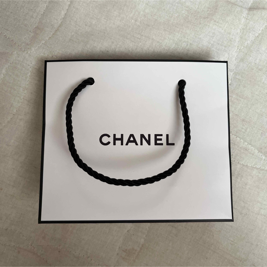 CHANEL(シャネル)のCHANEL ショップバック 香水空き箱 セット レディースのバッグ(ショップ袋)の商品写真