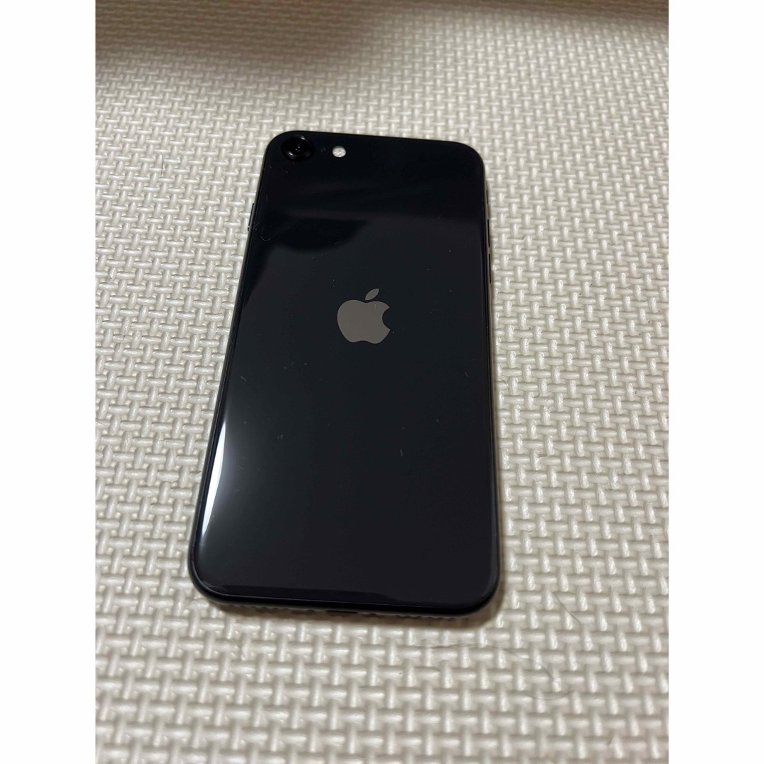 新作商品通販 iPhone SE 第2世代 (SE2) ブラック 64 GB docomo | tn