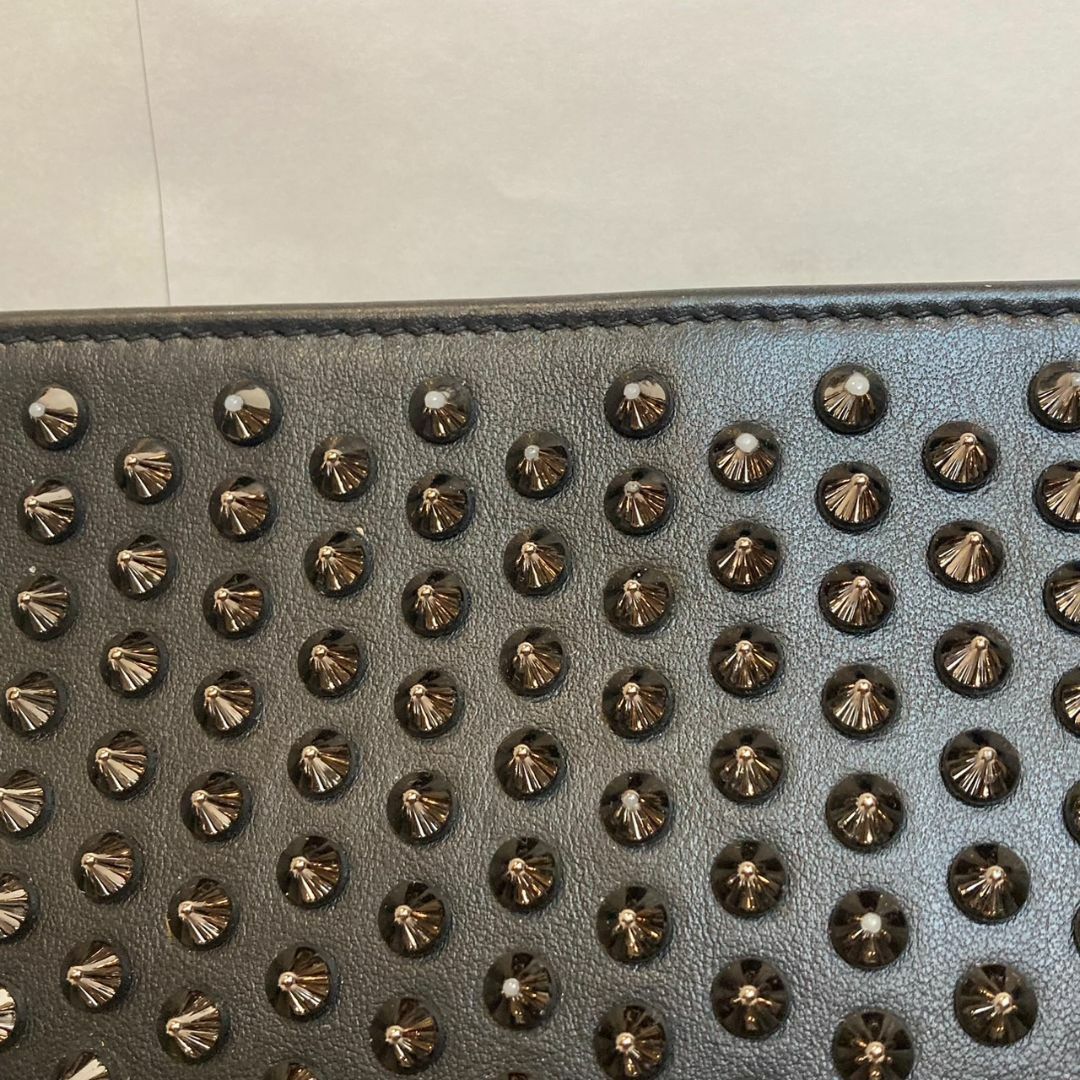 Christian Louboutin(クリスチャンルブタン)のクリスチャンルブタン ルビポッシュ チェーン クラッチバッグ レディースのバッグ(クラッチバッグ)の商品写真
