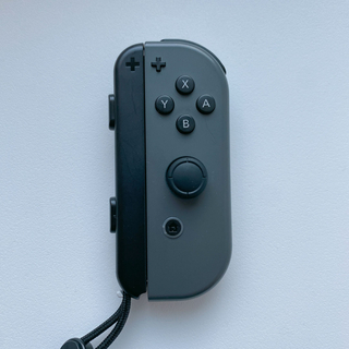 ニンテンドースイッチ(Nintendo Switch)のNintendo switch  ジョイコン　グレー右(その他)