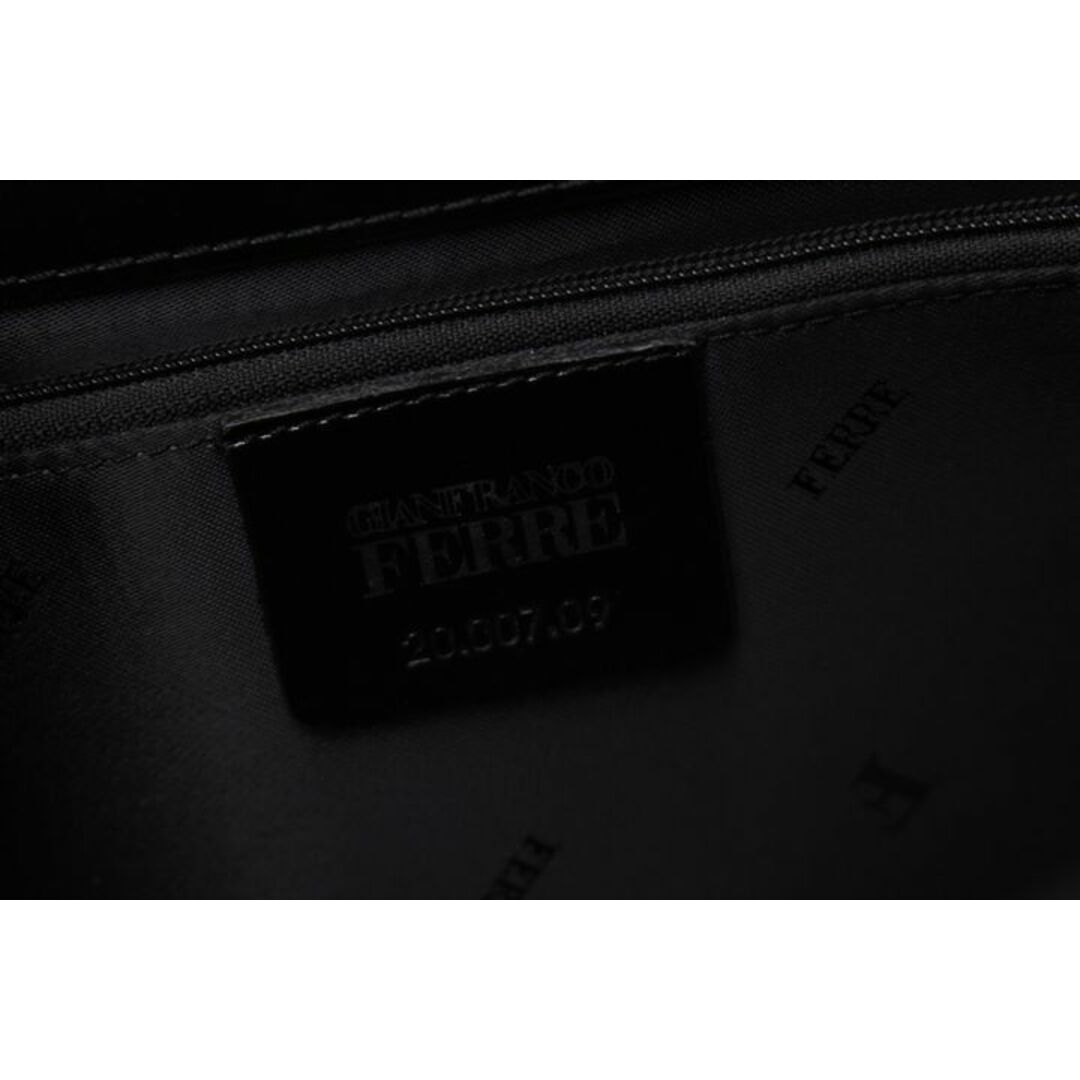 Gianfranco FERRE(ジャンフランコフェレ)のジャンフランコ・フェレ セカンドバッグ ナイロン/レザー ストラップ付き ブランド 鞄 黒 メンズ ブラック GIANFRANCO FERRE メンズのバッグ(セカンドバッグ/クラッチバッグ)の商品写真