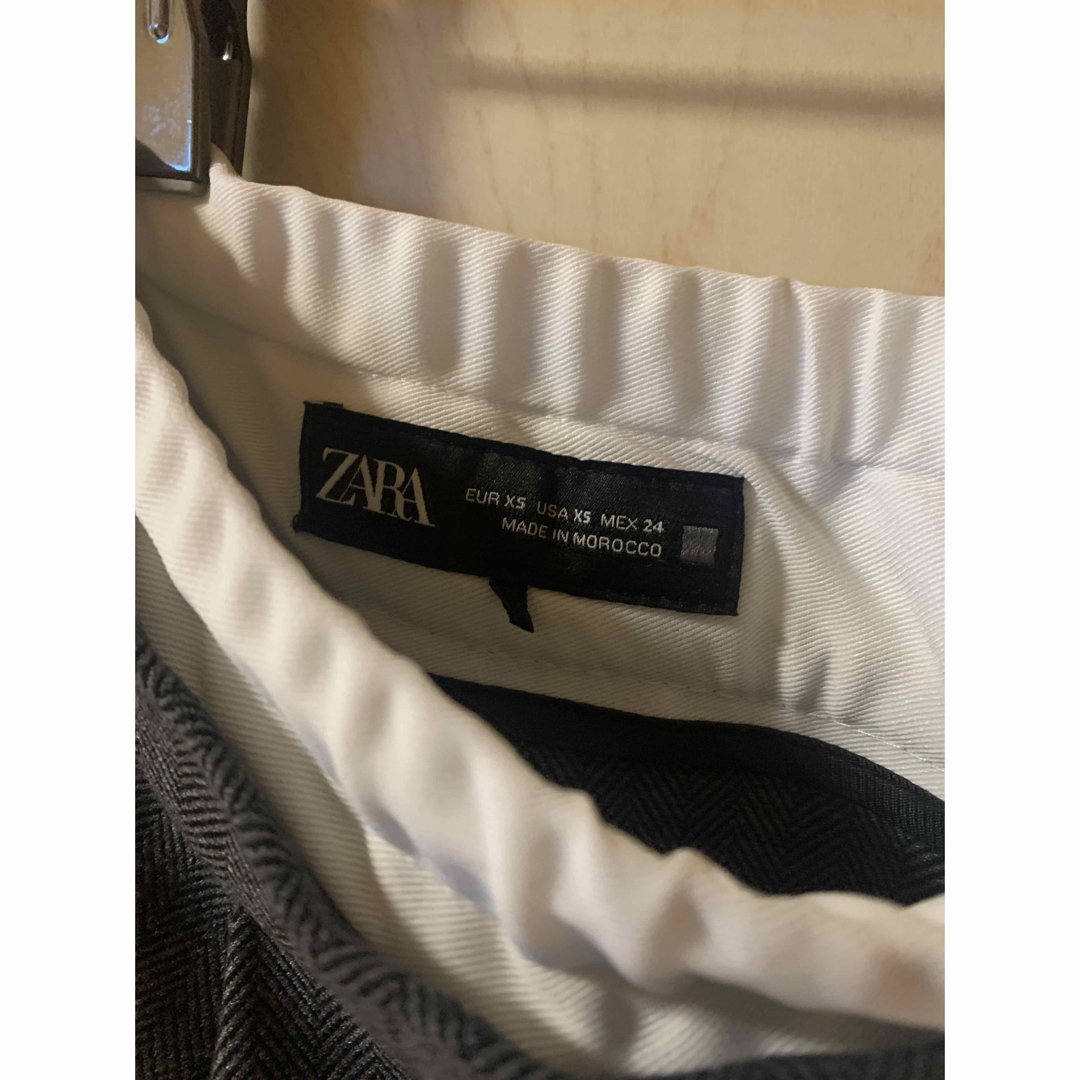 ZARA(ザラ)の【Ani様専用】ZARA  ハイウエストワイドパンツ  レディースのパンツ(カジュアルパンツ)の商品写真