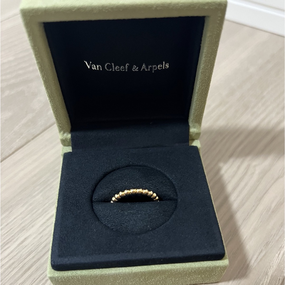 Van Cleef & Arpels - ヴァンクリーフ&アーペル ペルレ ミディアム 52