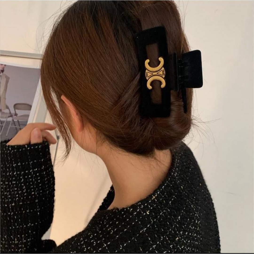 セリーヌ ヘアクリップ ベロア の通販 by ちゃー's shop|ラクマ セリーヌ ヘアクリップ ベロア の通販 by ちゃー's shop|ラクマ