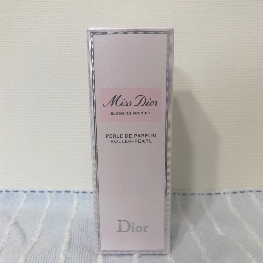 Dior(ディオール)のミスディオール　ブルーミングブーケ　ローラー パール コスメ/美容の香水(香水(女性用))の商品写真