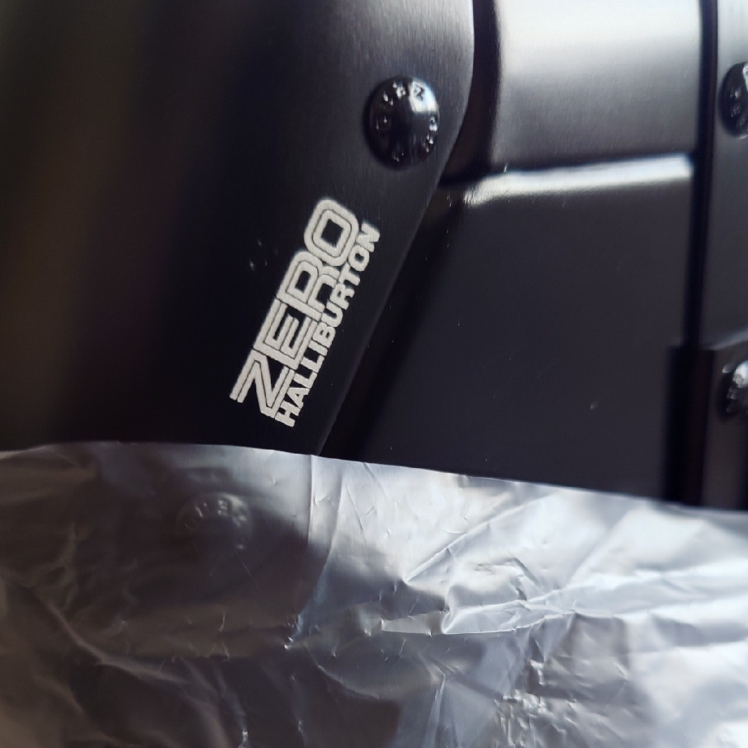 ZERO HALLIBURTON(ゼロハリバートン)のゼロハリバートン キャリーケース メンズのバッグ(トラベルバッグ/スーツケース)の商品写真